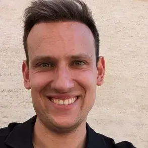 Daniel Wochnik, Bereichsleiter Finanzdienstleistungen bei atra consulting